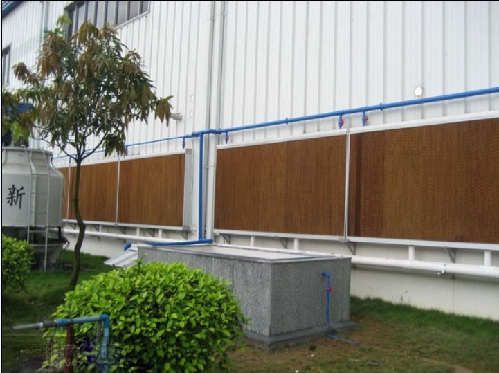 Damp curtain installed in handicraft factory